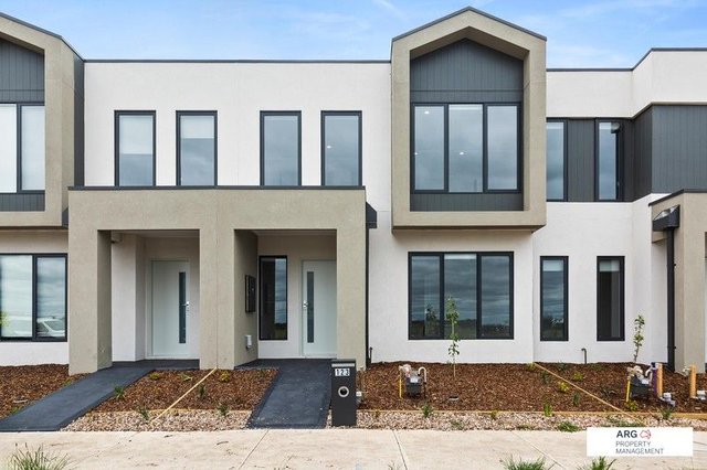 123 Lakeridge Drive, VIC 3750