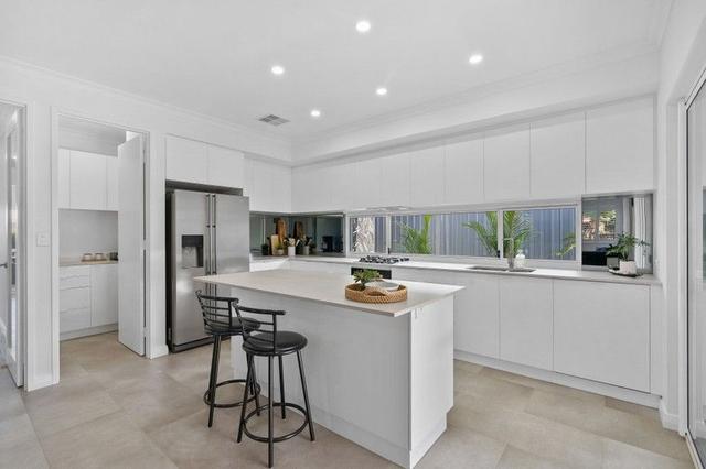 1 Angus Court, WA 6023