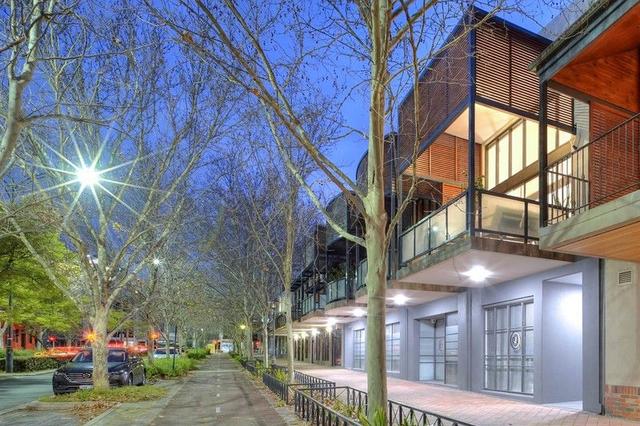 5/5 Centro Avenue, WA 6008