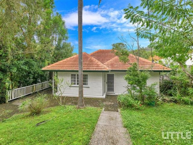 4 Glasgow Street, QLD 4060