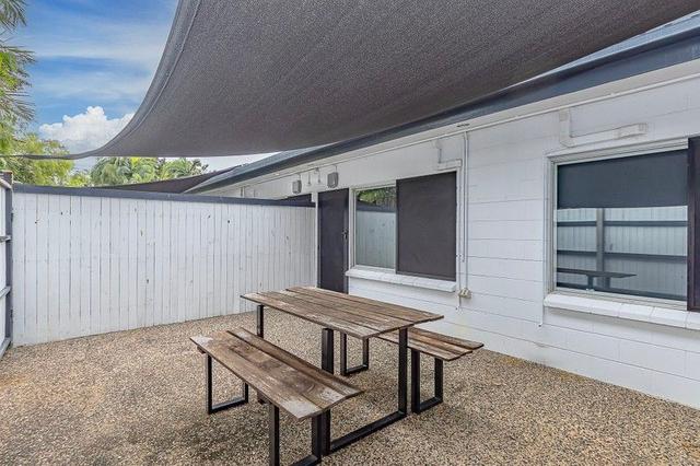 2/8 Roberts Street, QLD 4812