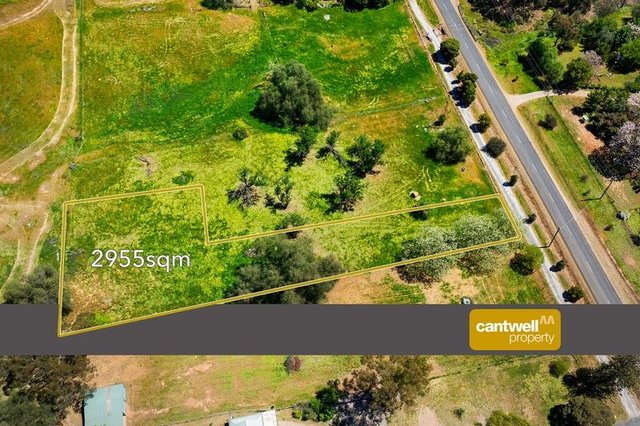 1 & 8/58 Main  Street, VIC 3746