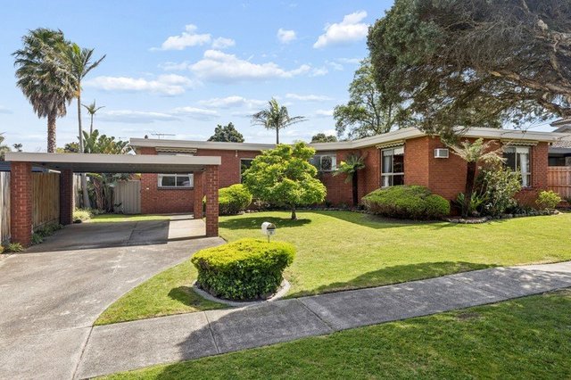8 Toorak Drive, VIC 3172
