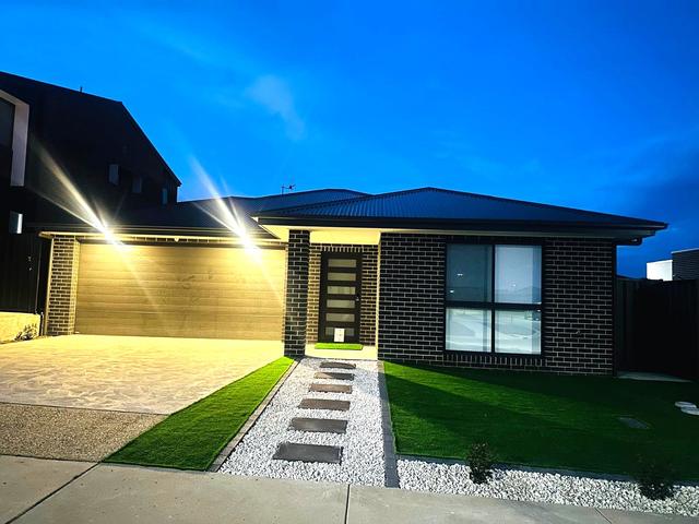 2 Cobden Street, ACT 2913