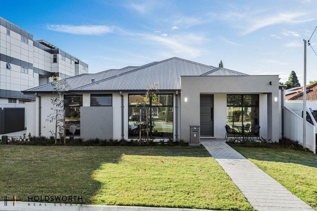 16A Kyarra Street, WA 6018