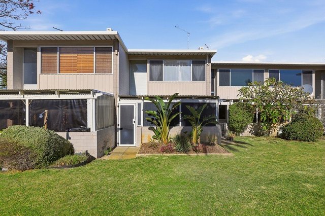 2/27 Harrison Street, WA 6168