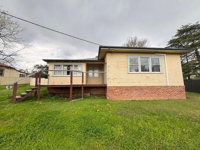 242 Kelly Street, NSW 2337