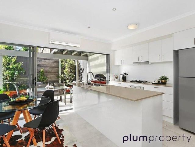 2/14 Princess Street, QLD 4068