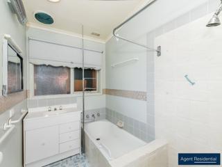 Bathroom (2019-10-08)
