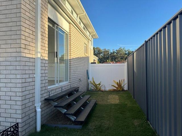 12b Dabchick Drive, QLD 4220