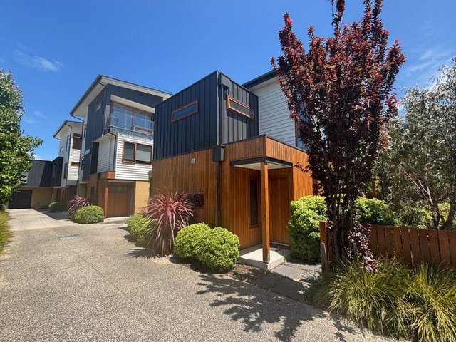 1/53 Sharp Street, VIC 3220