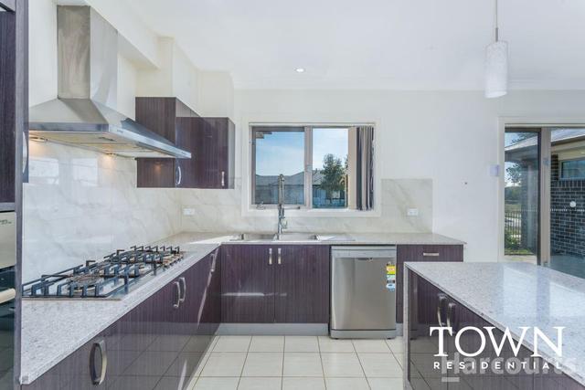 1 McGowan Crescent, NSW 2620