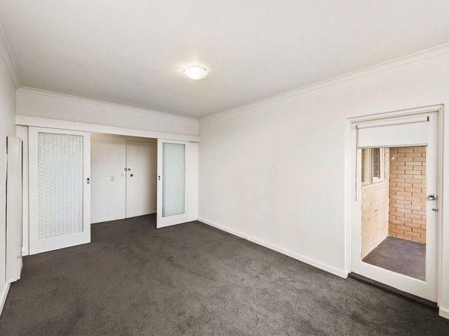 12/2 Dickens Street, VIC 3184