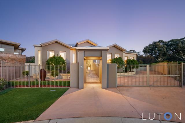 8 Hamilton Place, NSW 2619