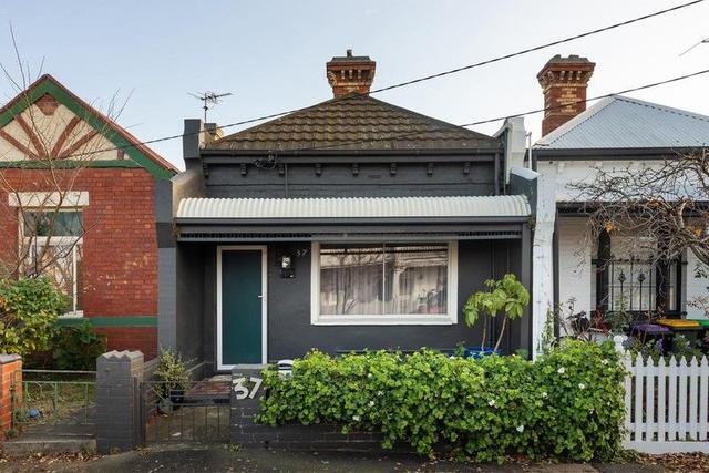 37 Woodside Street, VIC 3068
