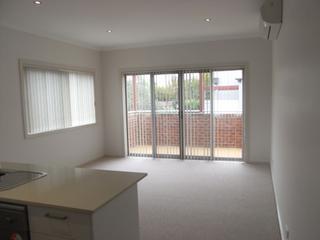 Living Room (2013-05-30)