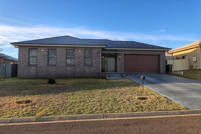 10 Hermitage Street, NSW 2794