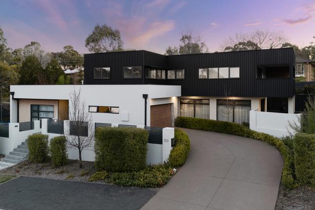 33 Beaumont Close, ACT 2611
