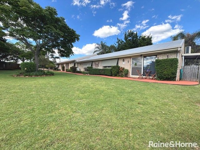 42 Windsor Circle, QLD 4610