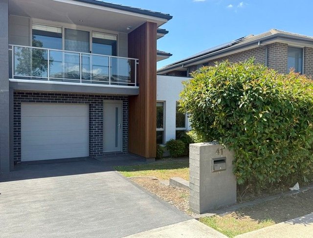 41 Dalmatia Avenue, NSW 2174