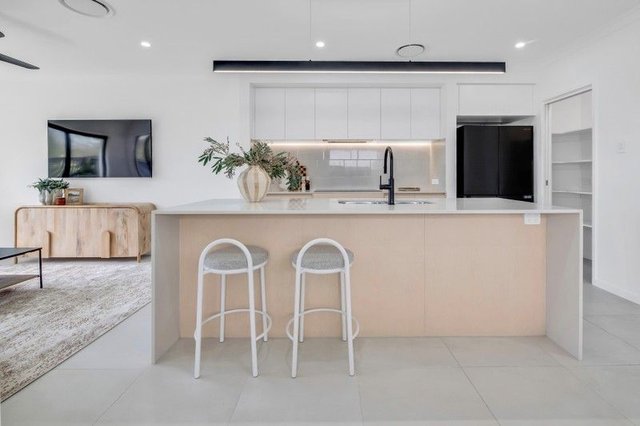 21 Suncove Court, QLD 4220