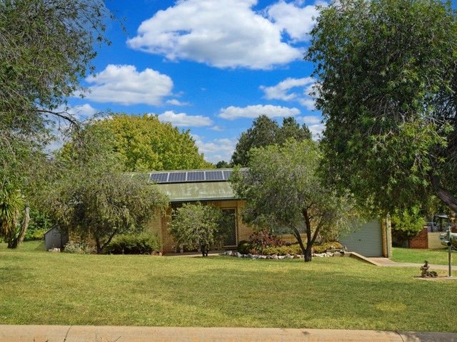 8 Tadros Avenue, NSW 2594