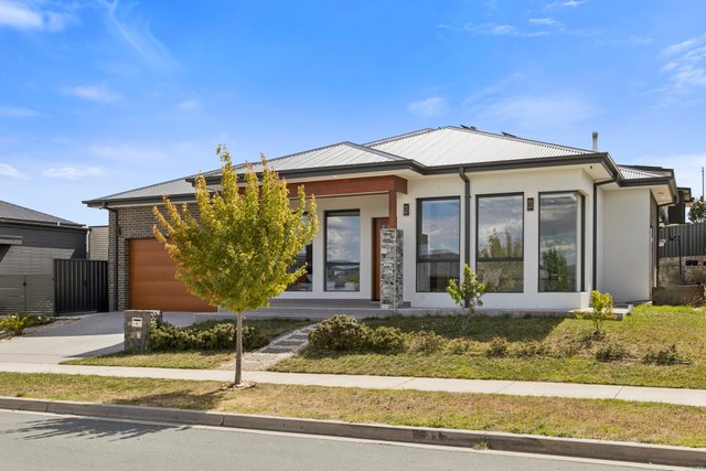 4 Castle Street, NSW 2620