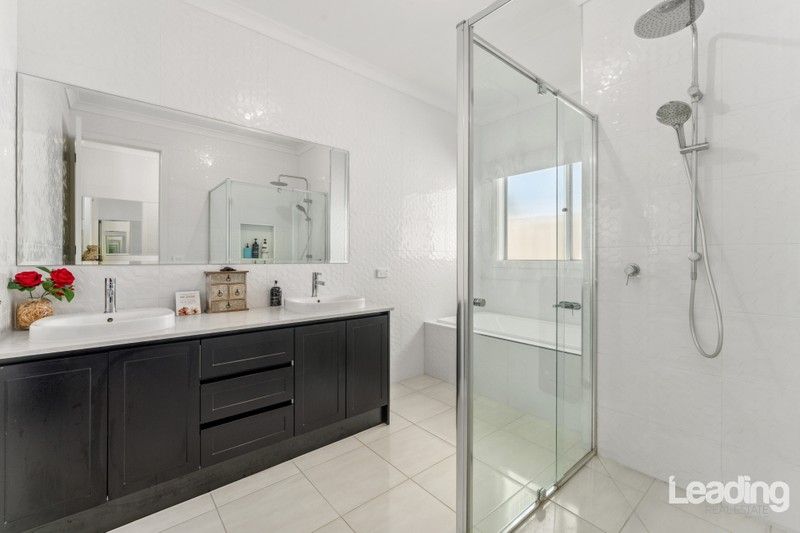 https://images.allhomes.com.au/property/photo/1e96f74a8c2d67a8844971e0fe12b6bc_hd.jpg