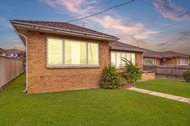 24 Ernest Street, NSW 2620
