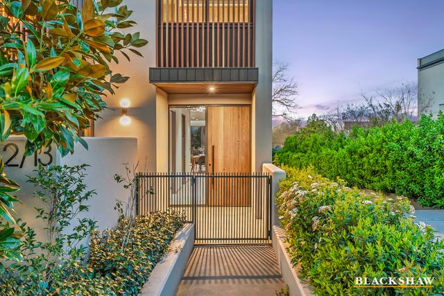 2/13 Lindsay Street, ACT 2604