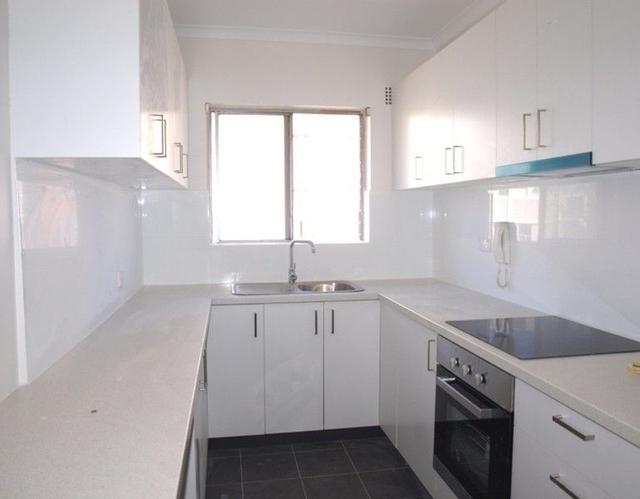 8/2 Addison Street, NSW 2033