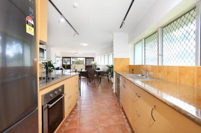 1/204 Ferny Avenue,, QLD 4217