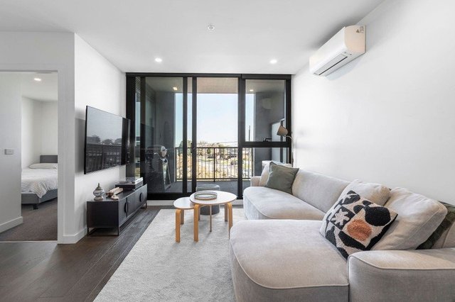 212/1 Oshannassy Street, VIC 3041