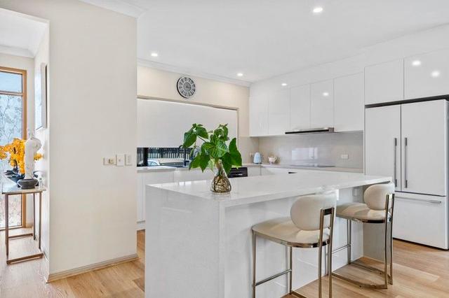 1/6 Crombie Avenue, QLD 4217