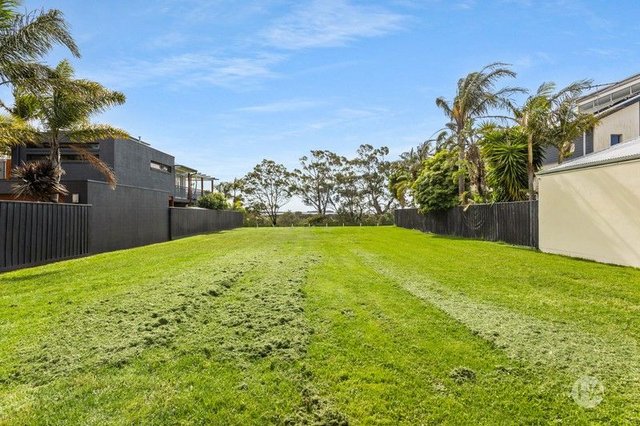 8 Sandstone Court, VIC 3915