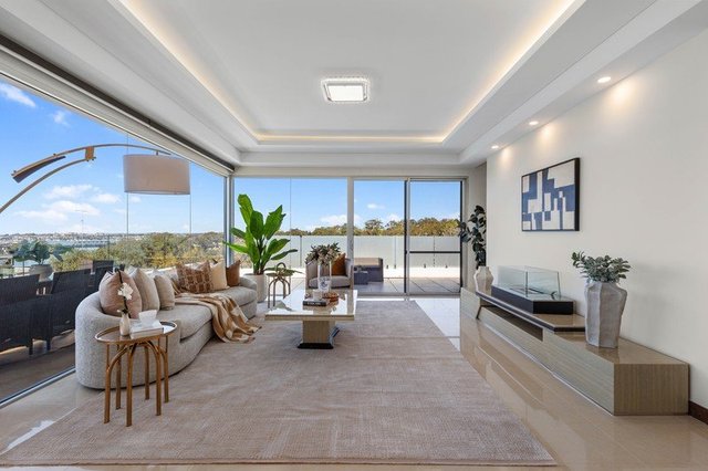 10 Coogarah Street, NSW 2221