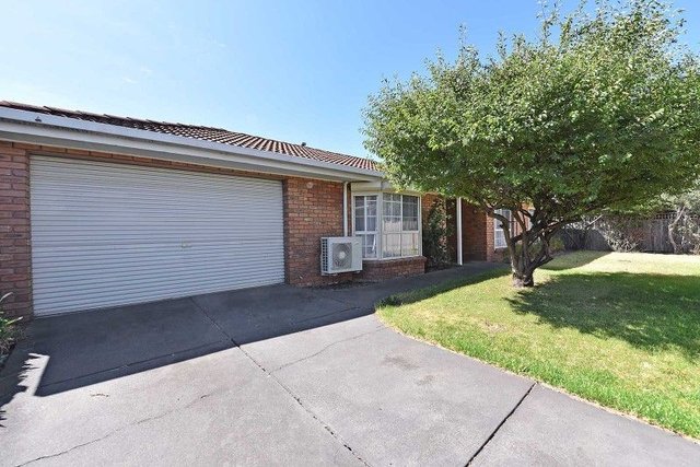 2/130 Deakin Street, VIC 3040