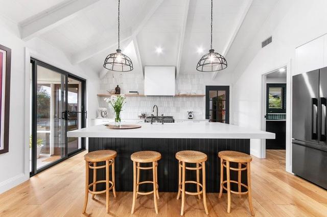 21-23 Araluen Drive, VIC 3850