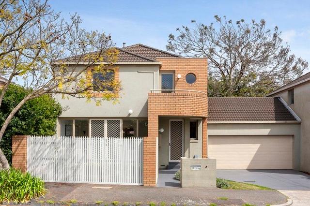 18 Carnarvon Street, VIC 3123