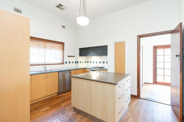 93 Flinders St, WA 6016