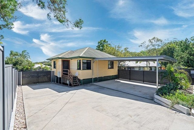 15 Camlet Street, QLD 4122