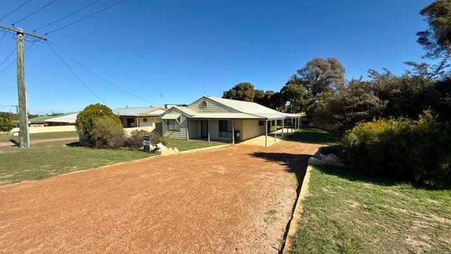 4 Cousins Street, WA 6525