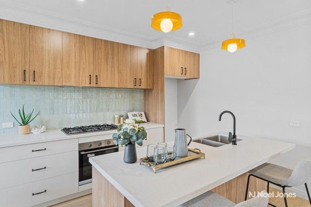 4 Cameron Road, VIC 3136