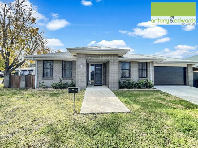 3 Huxtable Place, NSW 2580