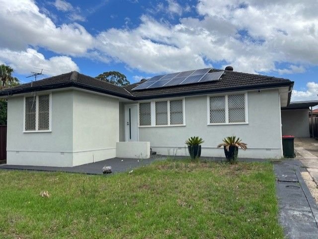 16 Robyn Street, NSW 2148