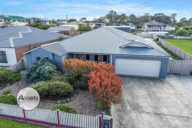 6 Atlantis Avenue, VIC 3305