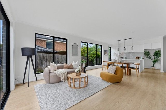 2/6 Clovis Street, VIC 3166