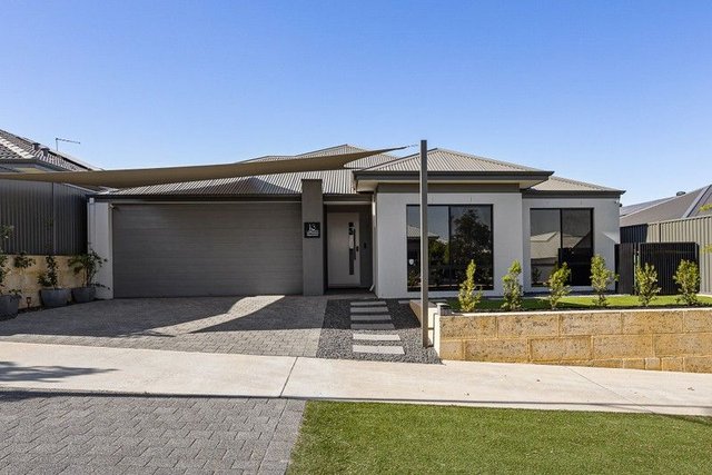 13 McPherson Approach, WA 6171