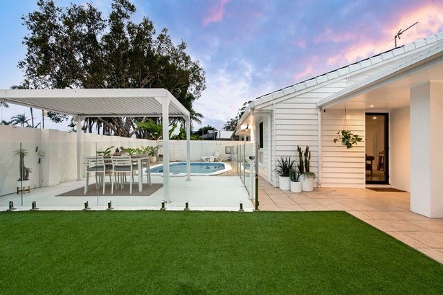 6 Barrier Reef Drive, QLD 4218