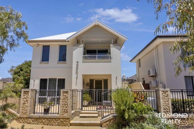 74 Grand Ocean Entrance, WA 6028